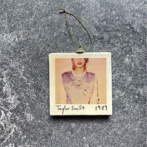 Taylor Swift 1989 Ornament